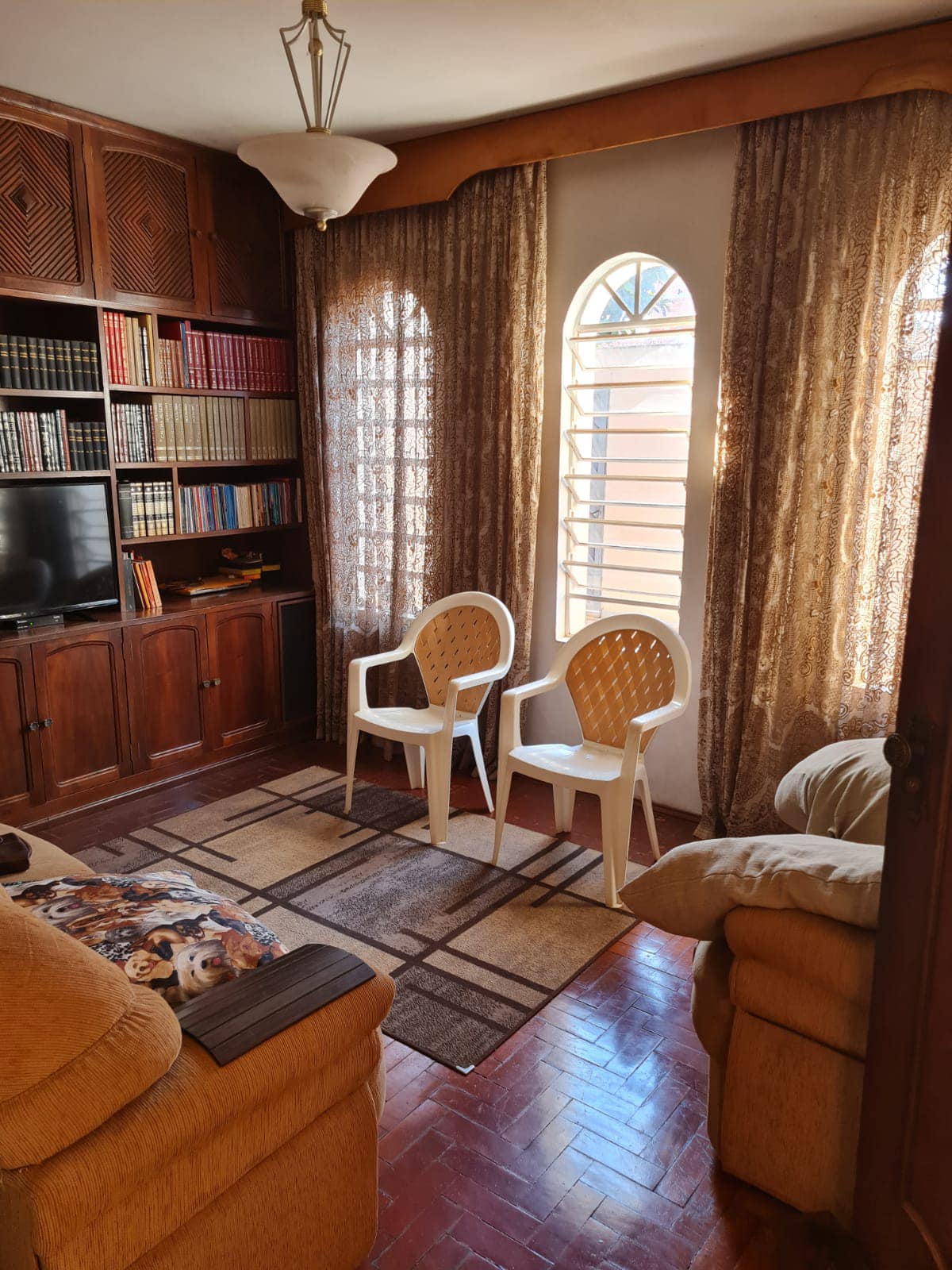 Casa Rua Das Graças , n 145- Vila Santa Therezinha