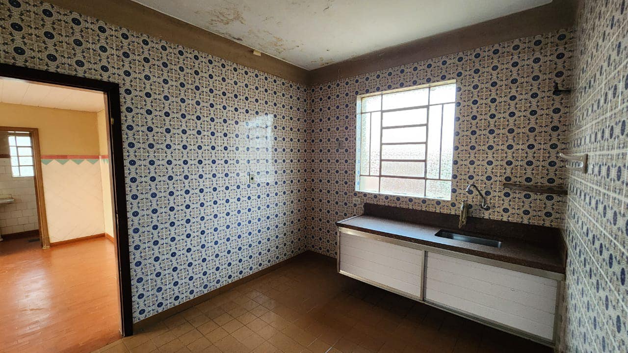 IMÓVEL COMERCIAL E RESIDENCIAL NO CENTRO / ÓTIMA LOCALIZAÇÃO Rua Prudente de Moraes, n527