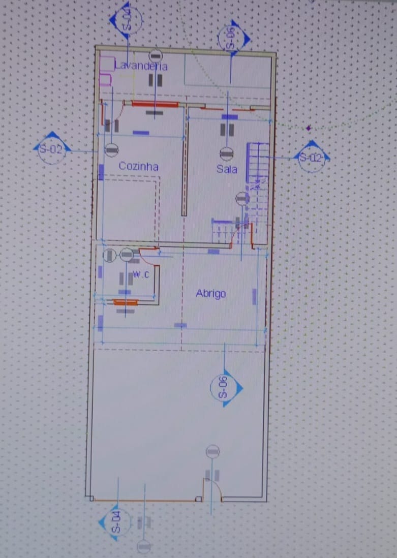 SOBRADO em Construção, na Rua Rio De Janeiro, n 105- Parque Varotti