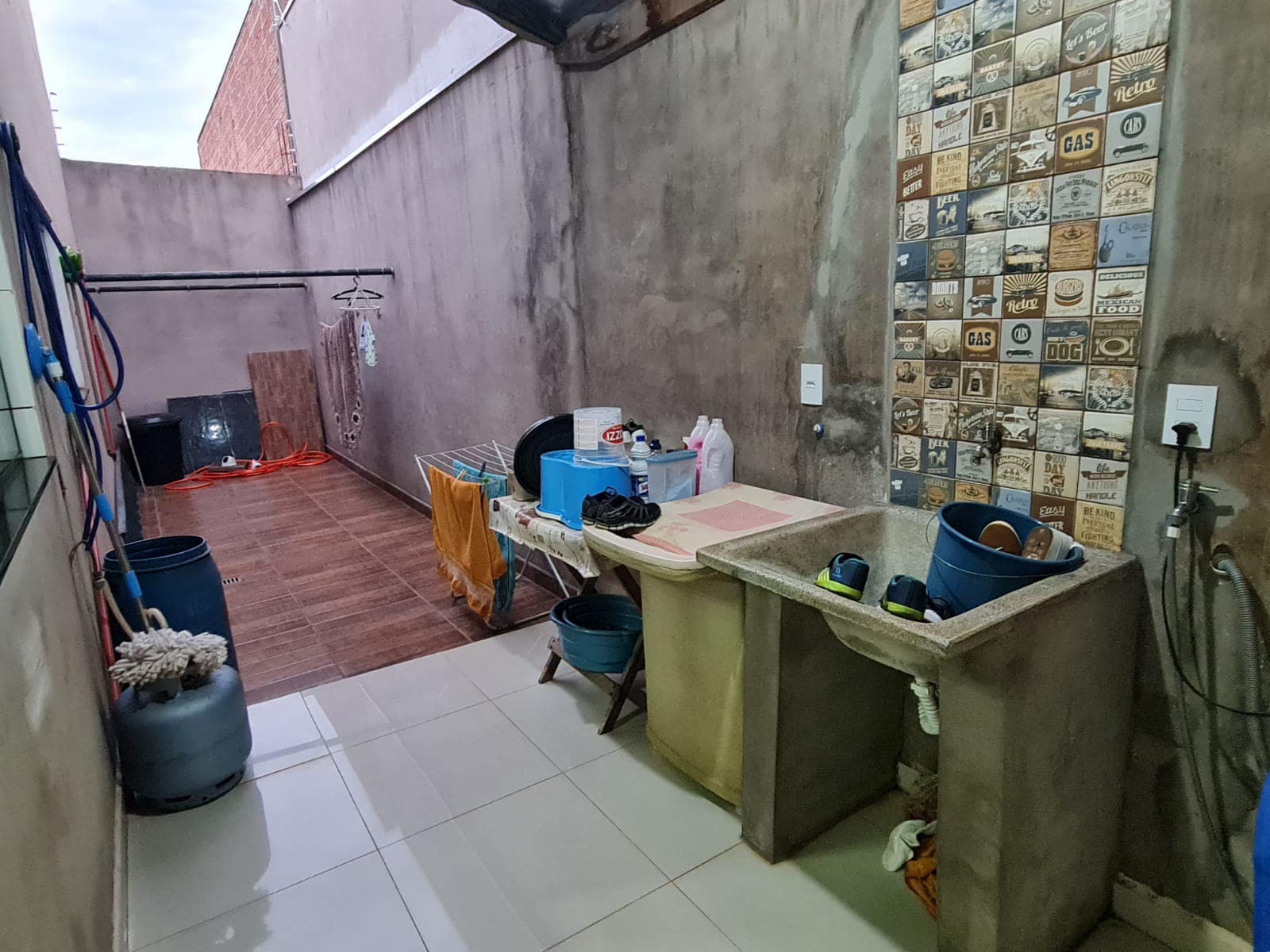 Casa na Rua Tocantins , n 60- Parque Varotti