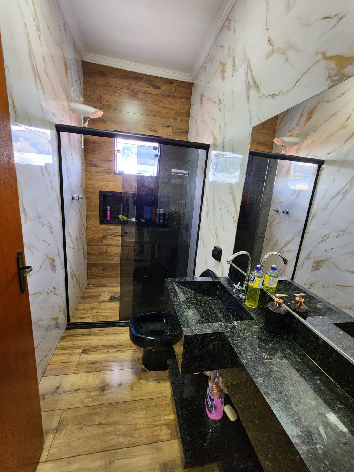 SOBRADO COMERCIAL E RESIDENCIAL, Rua Agostinho de Biase, n 546- Jardim Brasil