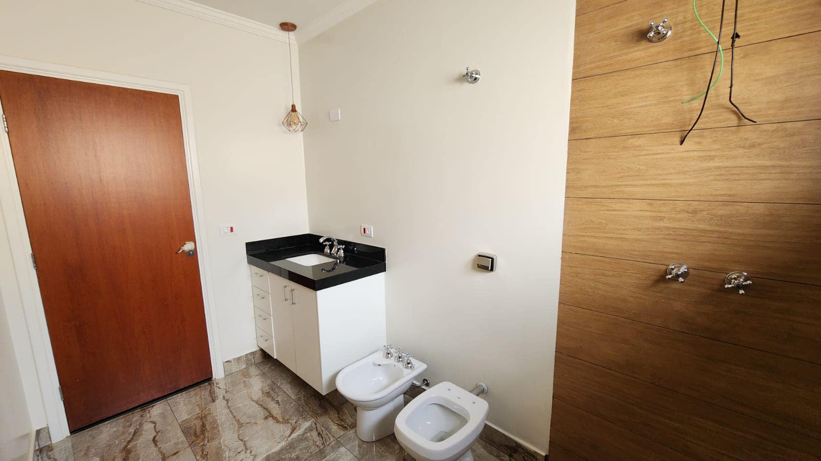 Casa Rua Treze de Maio , n 443- Vila Bortone