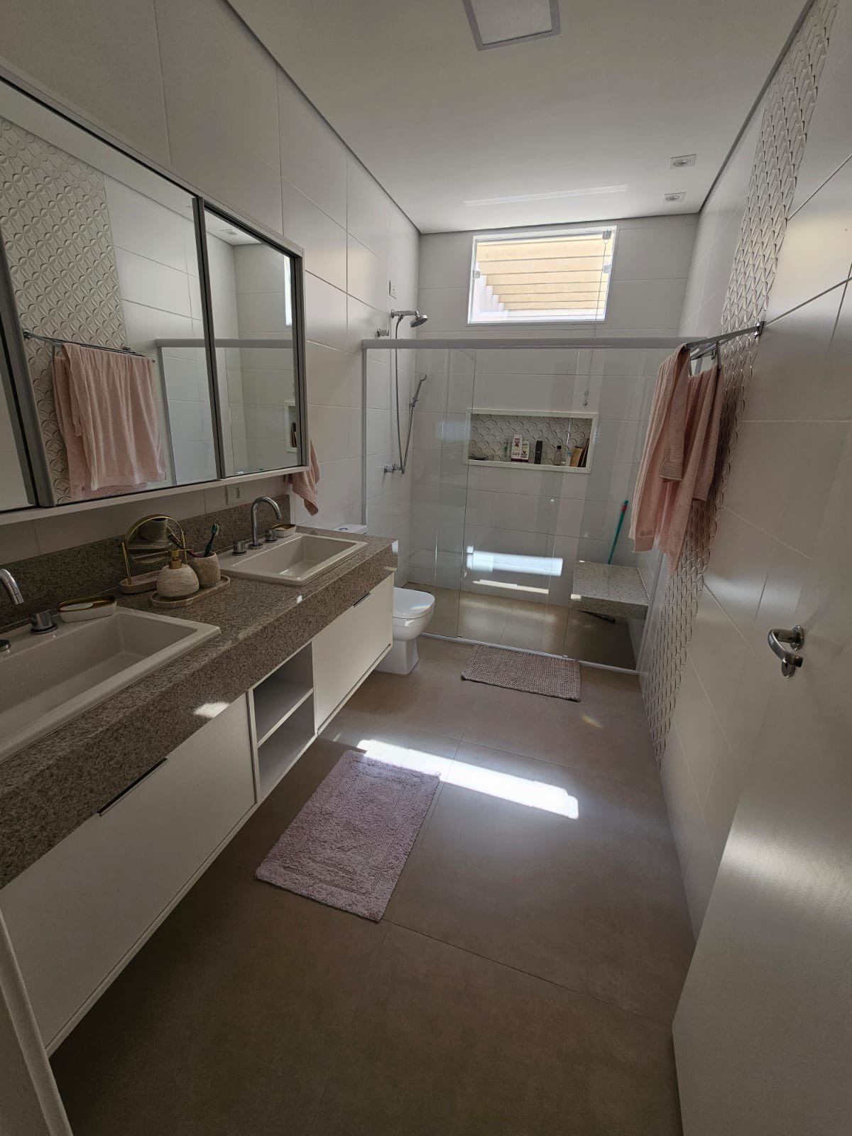 Excelente Casa Residencial - Centro ( Proximo a Praça Central)