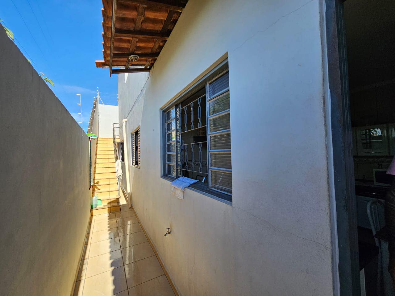 DUAS CASAS RESIDENCIAL (Geminada)Rua Dos Jasmin, n 81 e n77- Jardim Bela Vista