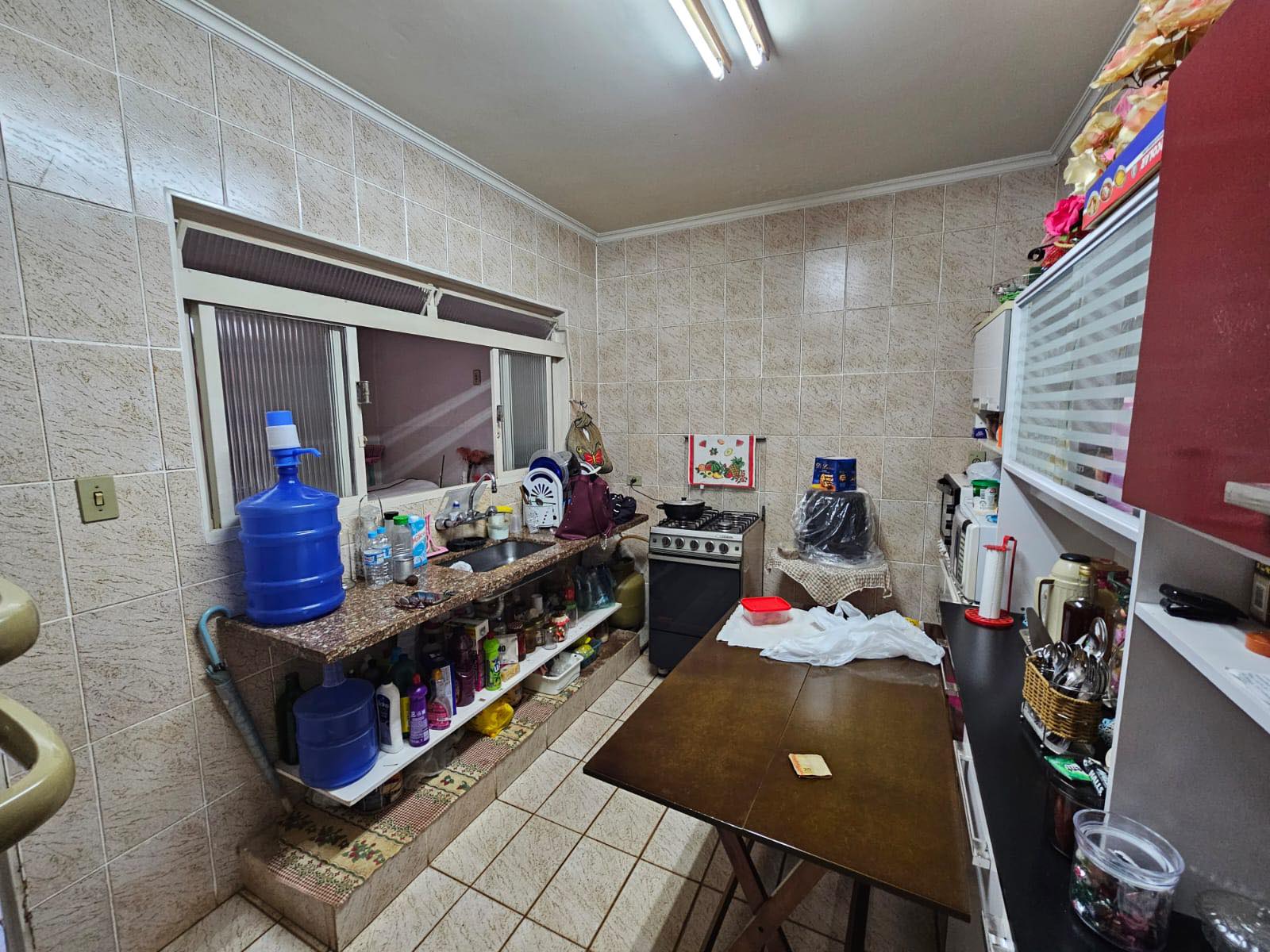 PRÉDIO COMERCIAL/RESIDENCIAL EXCELENTE LOCALIZAÇÃO Rua Treze de Maio, n574- Centro