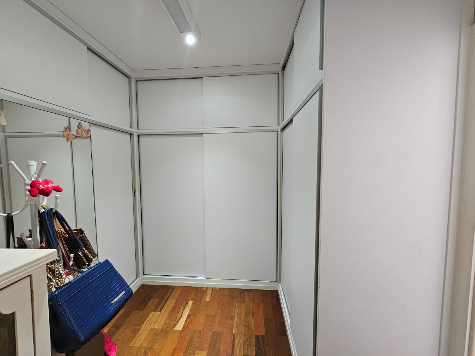 EXCELENTE CASA RESIDENCIAL COM COMÉRCIO - ÓTIMA LOCALIZAÇÃO - CENTRO