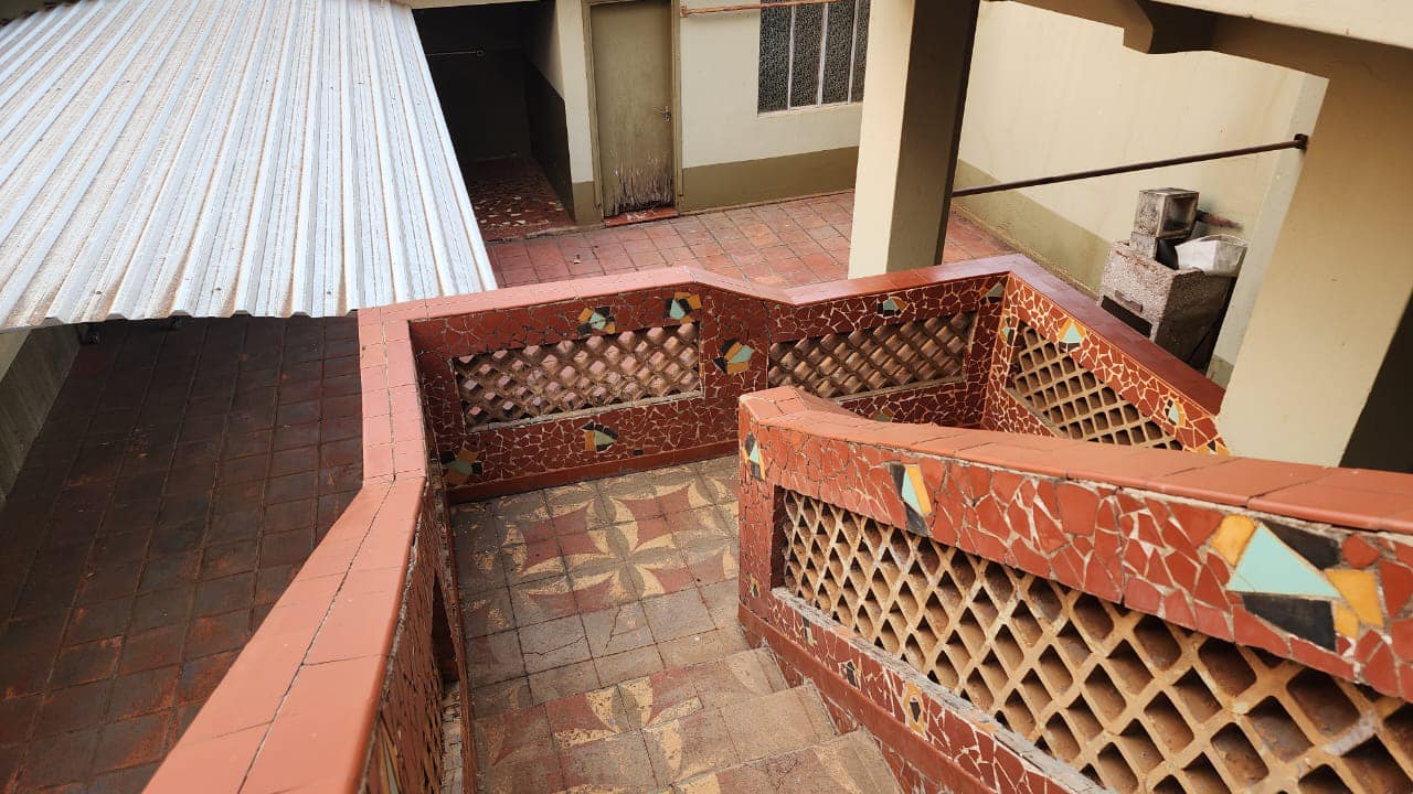 IMÓVEL COMERCIAL E RESIDENCIAL NO CENTRO / ÓTIMA LOCALIZAÇÃO Rua Prudente de Moraes, n527