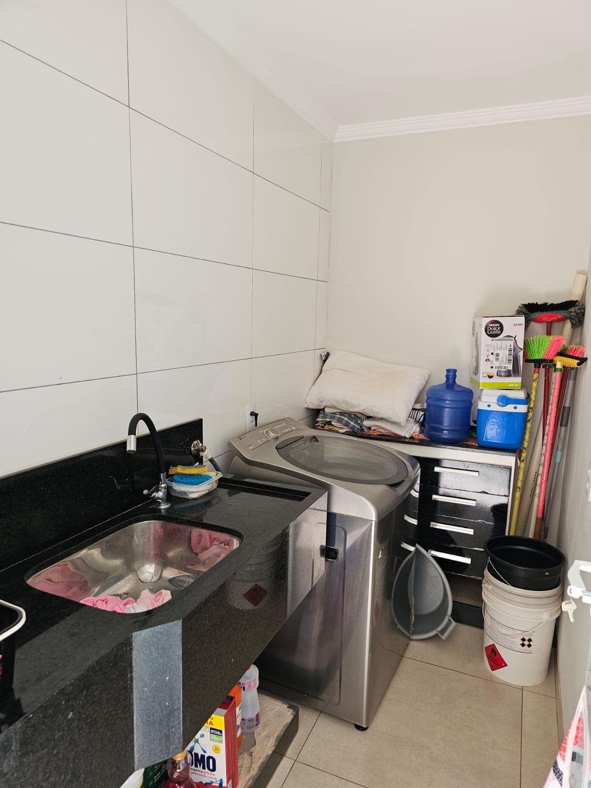 Casa Rua Édson Anivaldo Zanatta, n 101, Conjunto Habitacional Nino Deperon