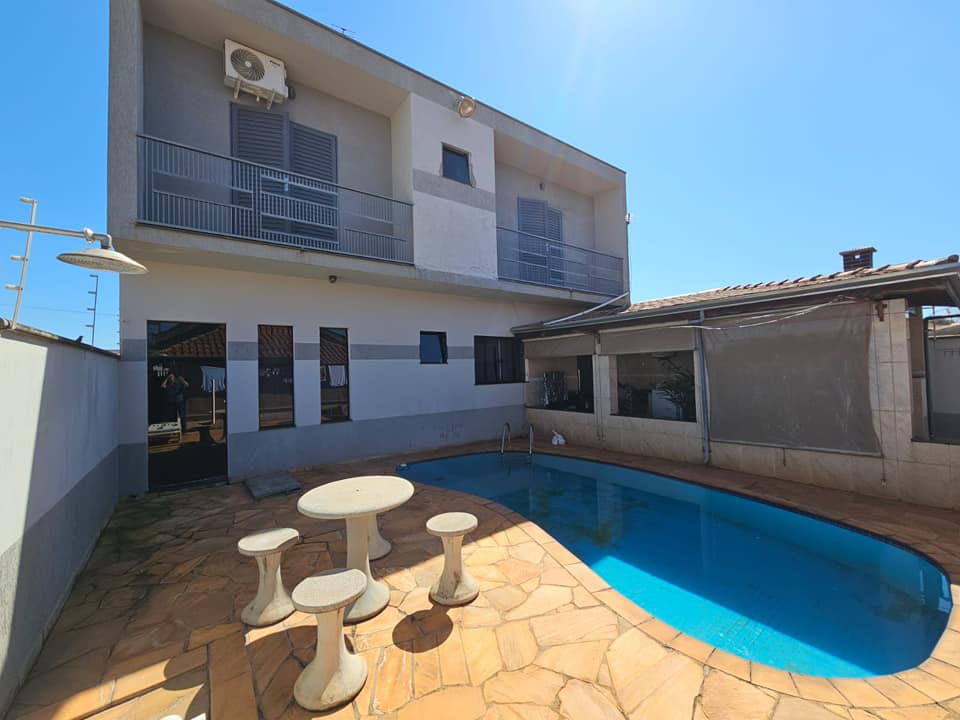 Casa / Sobrado Residencial Excelente Localização, Rua Prudente de Moraes, n917- Vila Bortone