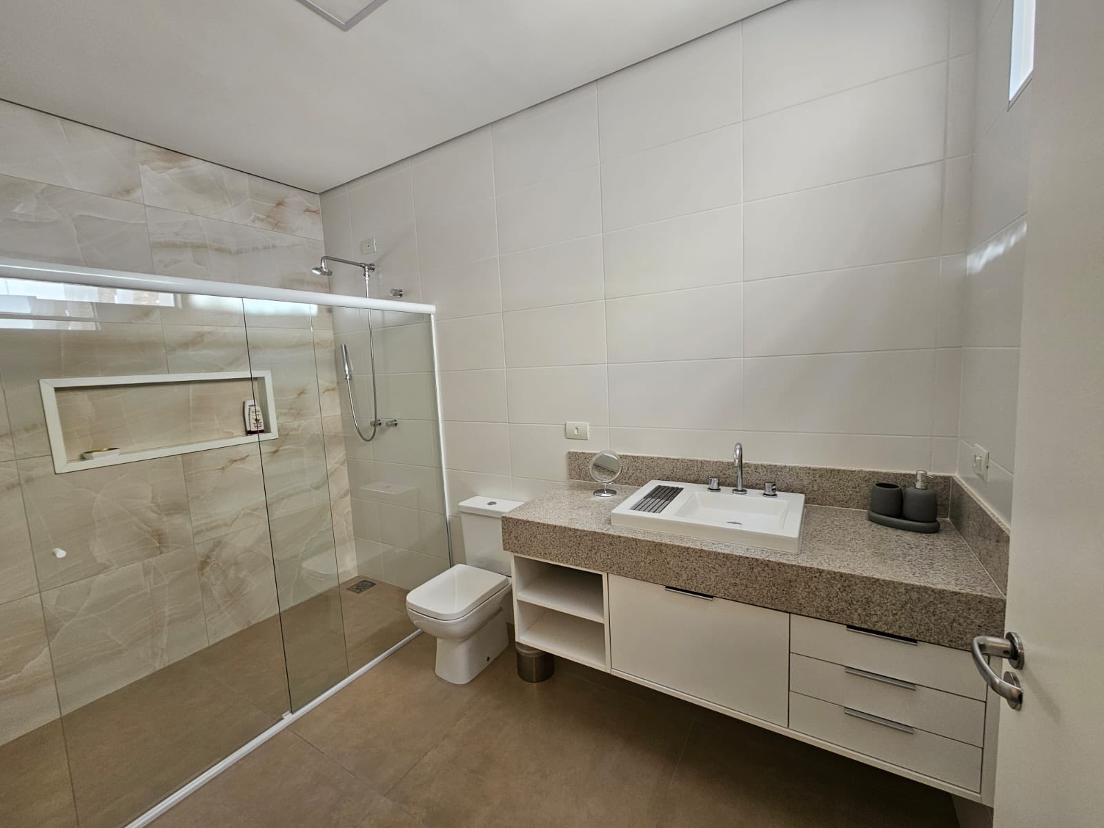 Excelente Casa Residencial - Centro ( Proximo a Praça Central)