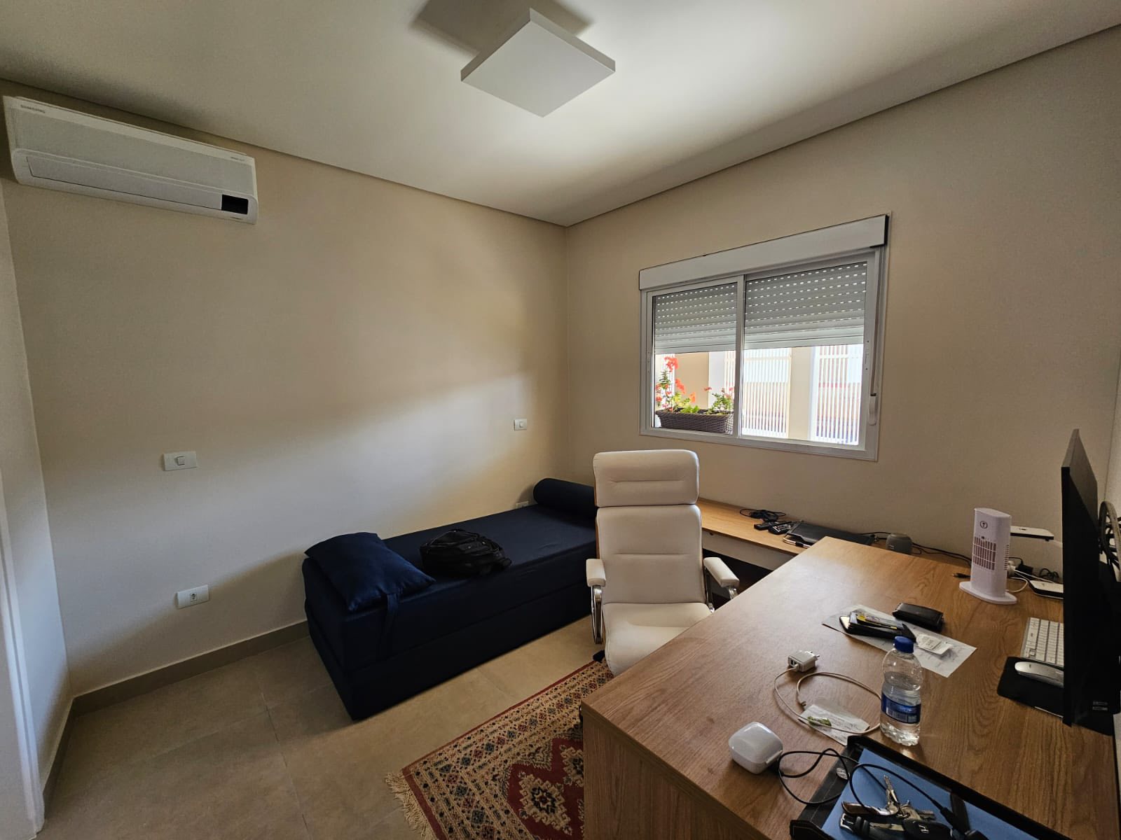 Excelente Casa Residencial - Centro ( Proximo a Praça Central)