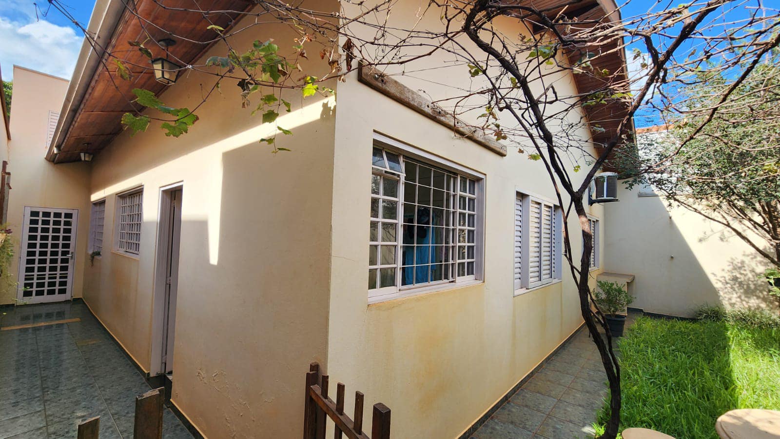 Casa Rua Jovino Martins da Silva, n 45 - Jardim São Carlos