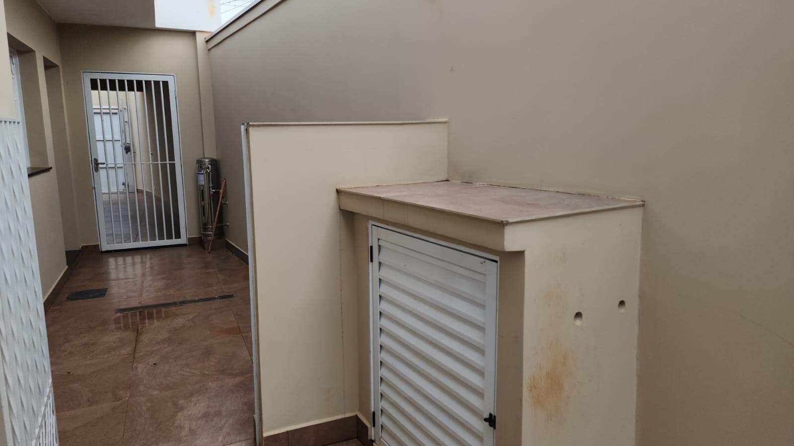 Casa Rua Treze de Maio , n 443- Vila Bortone