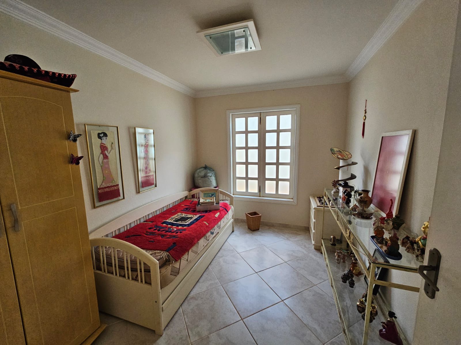 EXCELENTE CASA RESIDENCIAL COM COMÉRCIO - ÓTIMA LOCALIZAÇÃO - CENTRO