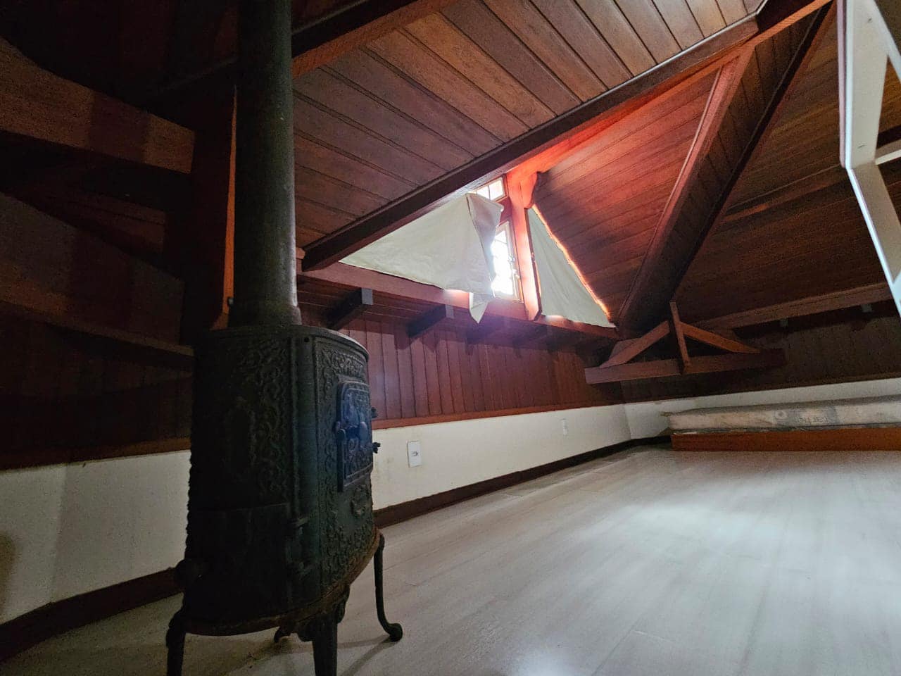 SOBRADO RESIDENCIAL DE ALTO PADRÃO ,Rua Ferrucio de Fiori, n370 ( com saída para rua Claudia ) - Jardim São Carlos