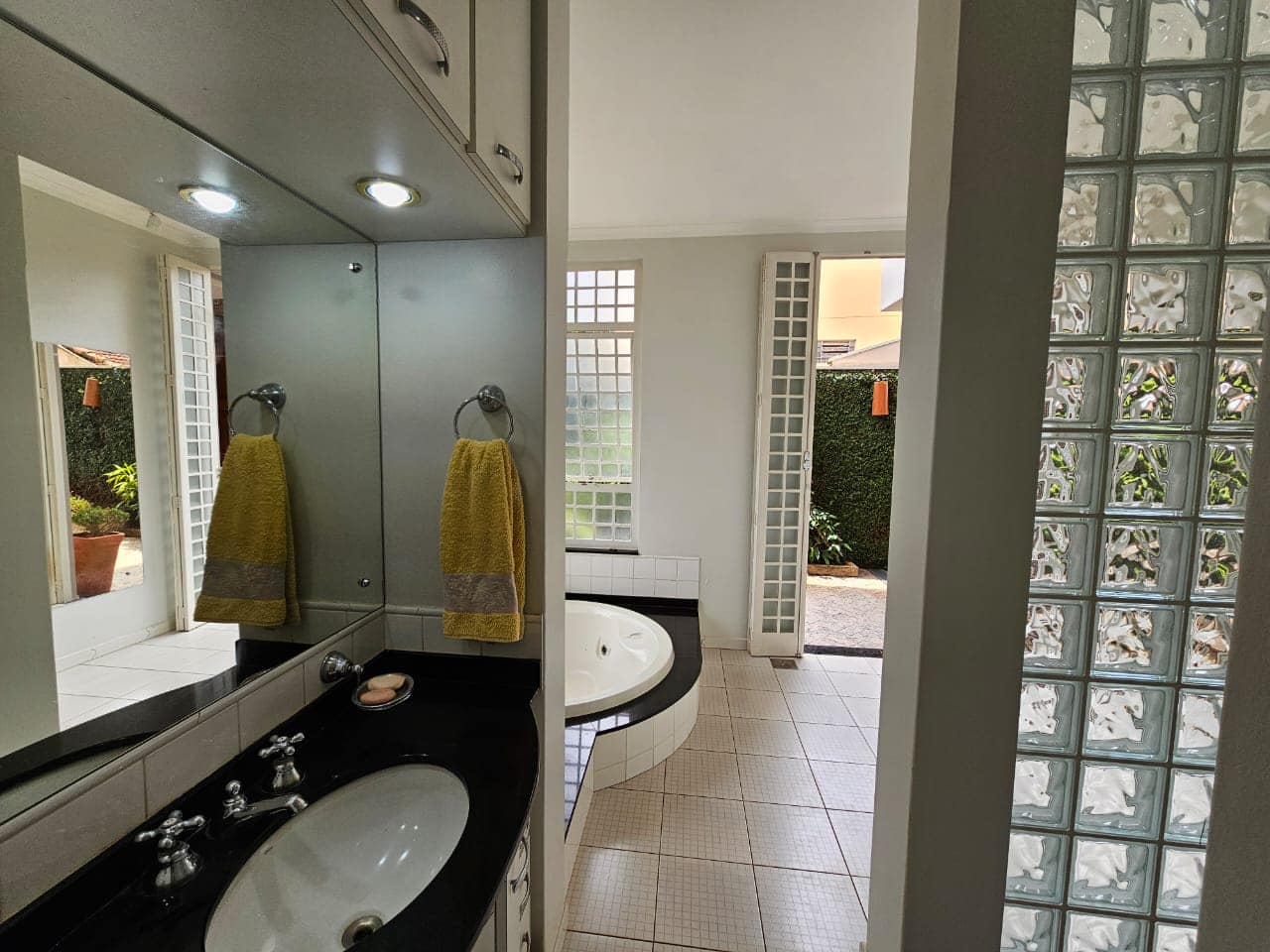 SOBRADO RESIDENCIAL DE ALTO PADRÃO ,Rua Ferrucio de Fiori, n370 ( com saída para rua Claudia ) - Jardim São Carlos