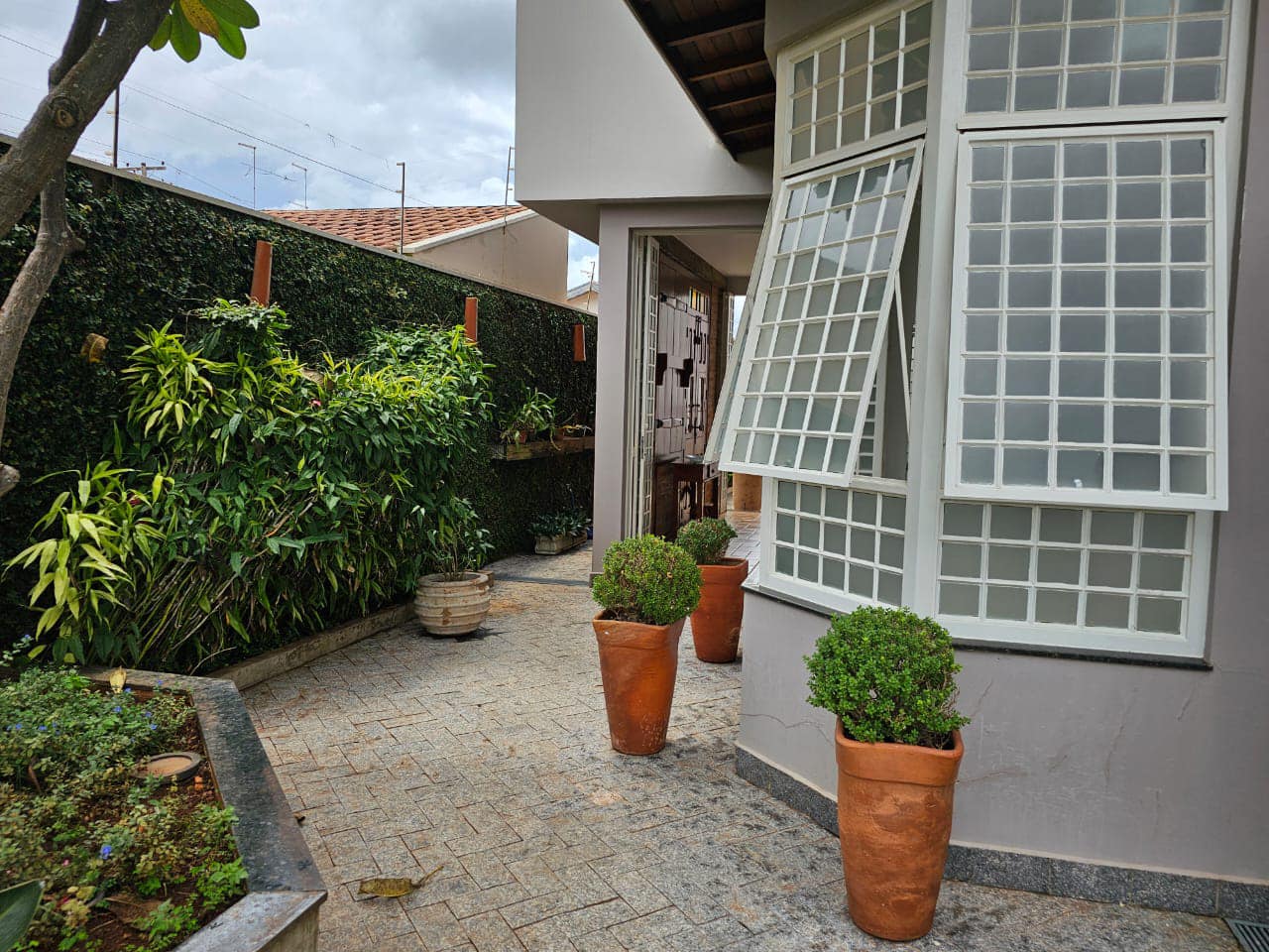 SOBRADO RESIDENCIAL DE ALTO PADRÃO ,Rua Ferrucio de Fiori, n370 ( com saída para rua Claudia ) - Jardim São Carlos